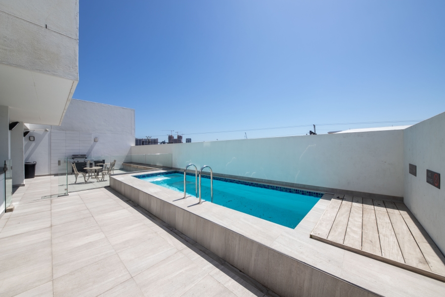 1 Bedroom Property for Sale in Woodstock Western Cape